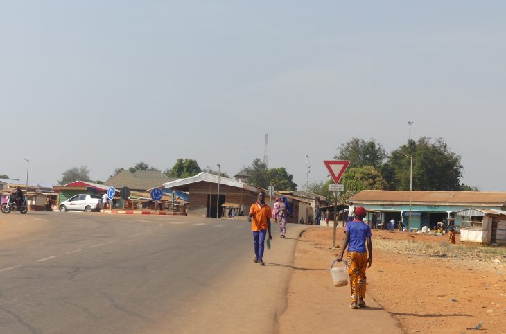 Centrafrique : Simplice Mathieu Sarandji vole au secours des victimes de l’incendie du quartier Ouham à Baoro