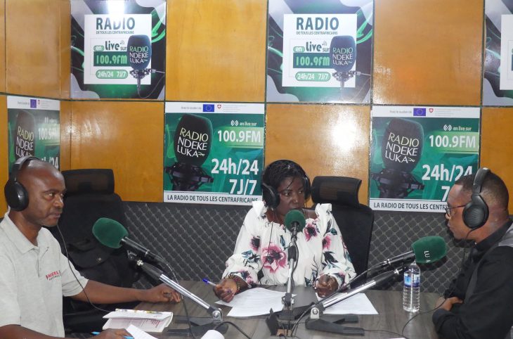 Pour quelles raisons les groupes armés enrôlent des enfants dans leurs rangs ?  