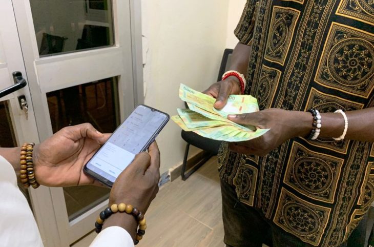 Centrafrique : une nouvelle taxe sur les transactions financières électroniques provoque l’indignation