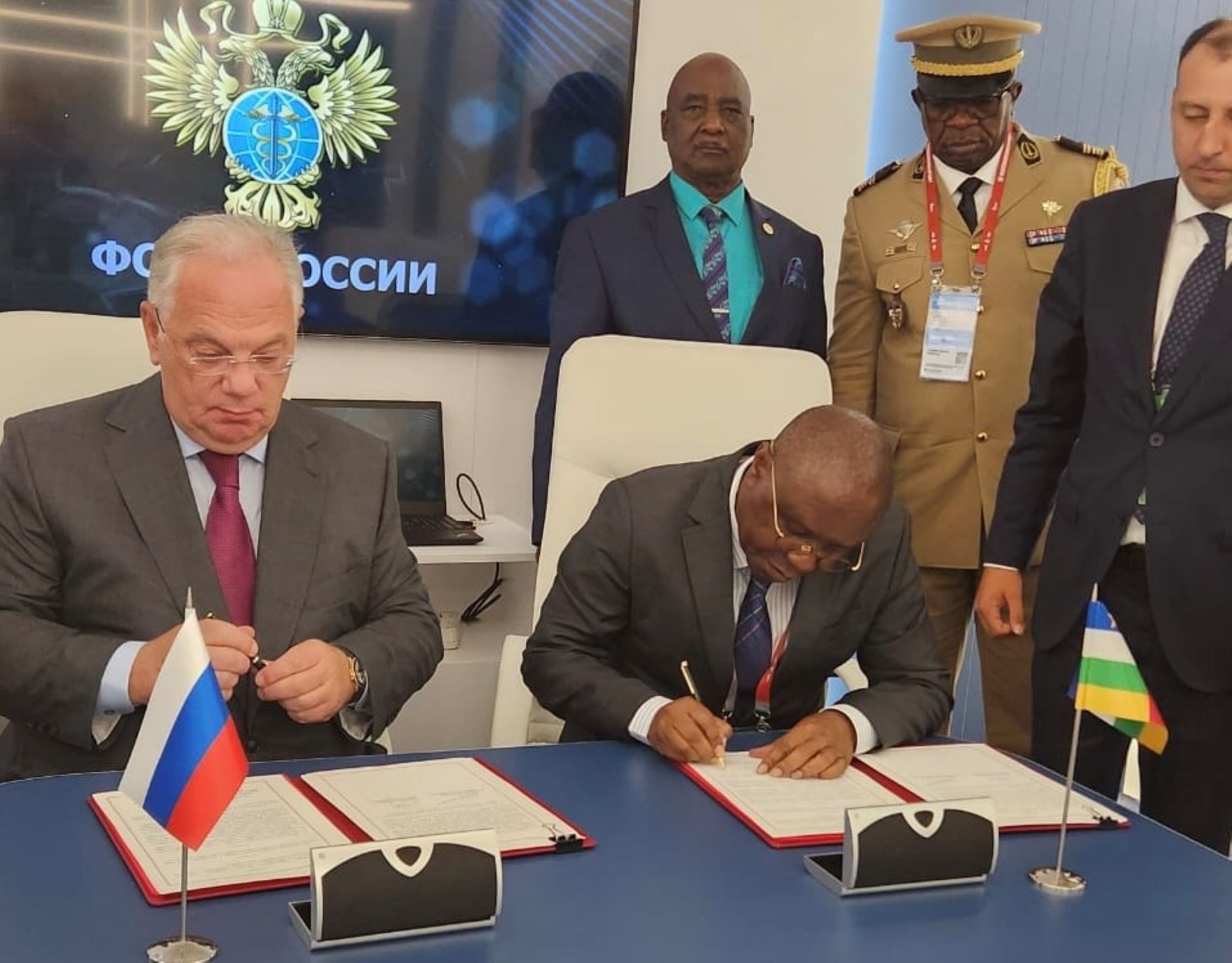 Centrafrique : la Russie promet la fourniture d’armes supplémentaires