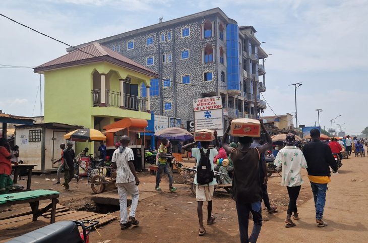 Centrafrique : des vendeurs à la sauvette de certains aliments dans le viseur du ministère du Commerce
