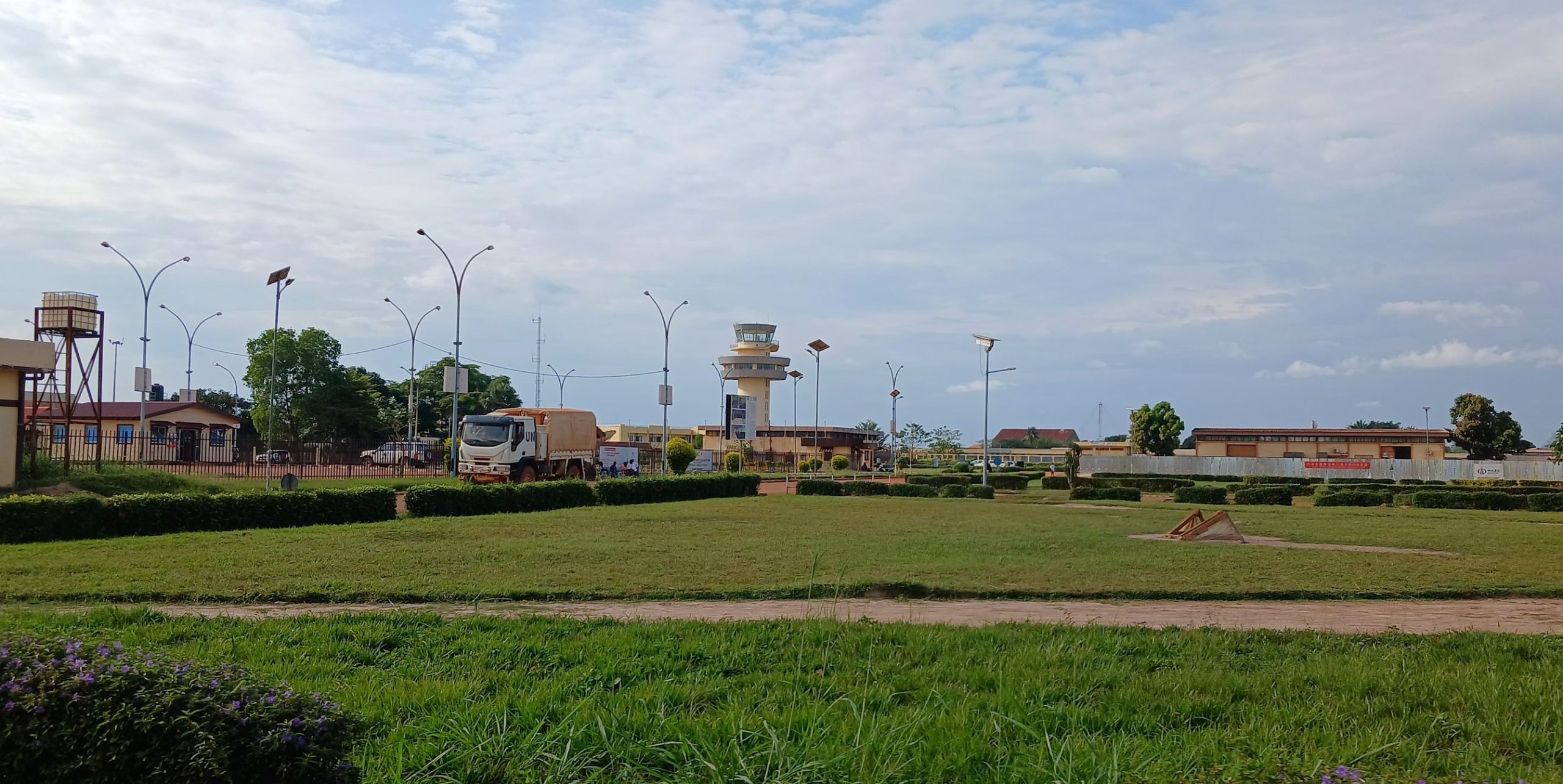 Bangui : des caches d’armes découvertes et déterrées aux alentours de l’aéroport