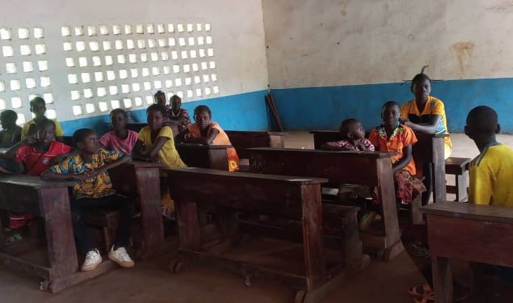 Obo : des enseignants progressivement en place, les élèves régulièrement aux champs