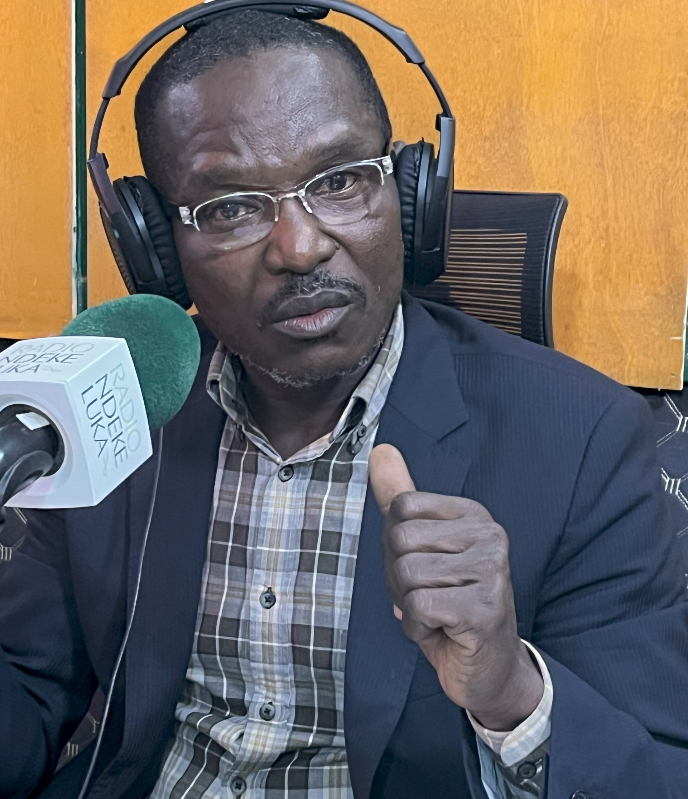 Que dire de la disparition progressive des taxis et bus dans la capitale ?