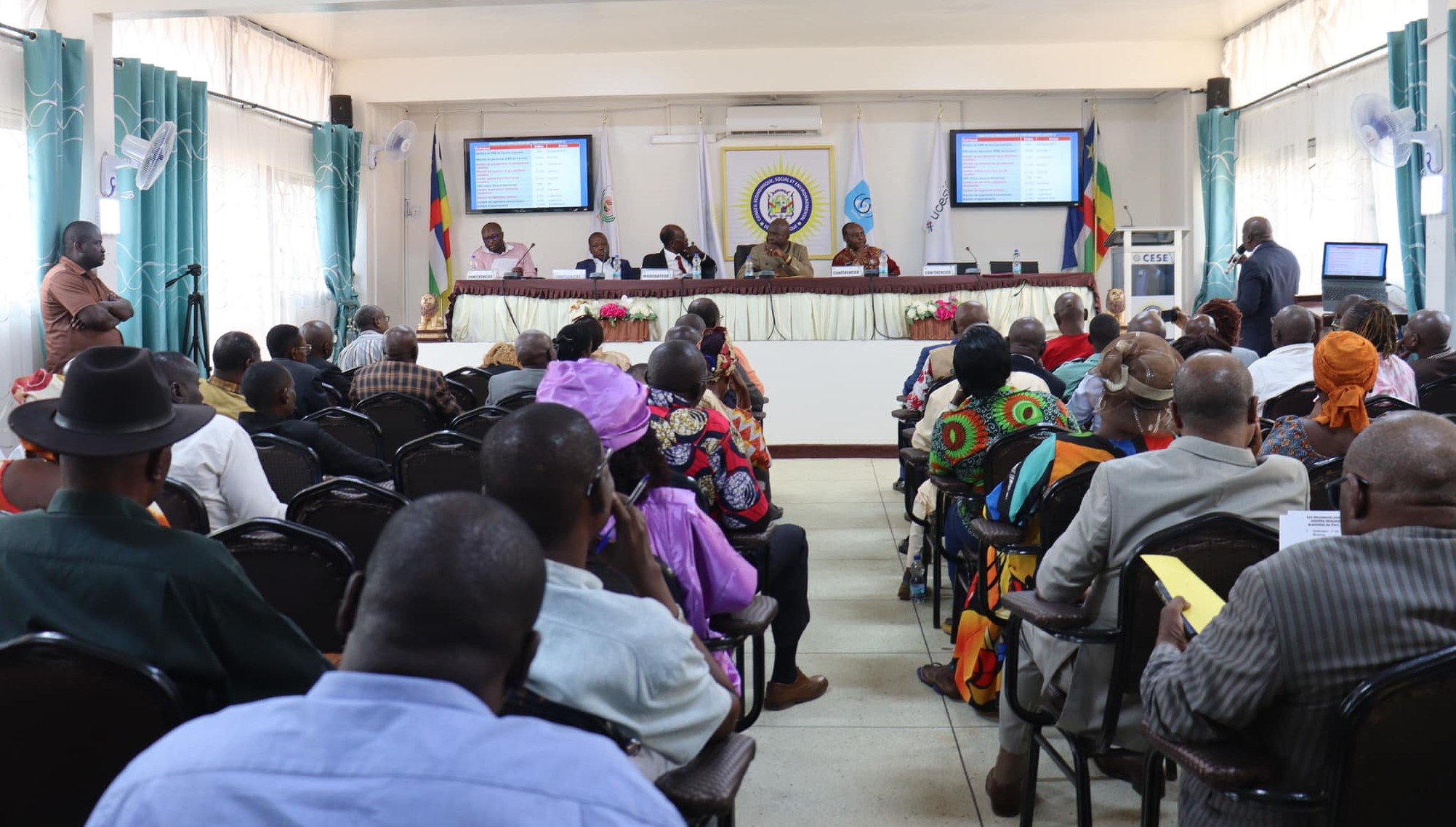 Centrafrique : les conseillers économiques se penchent sur le projet d’élargissement de Bangui