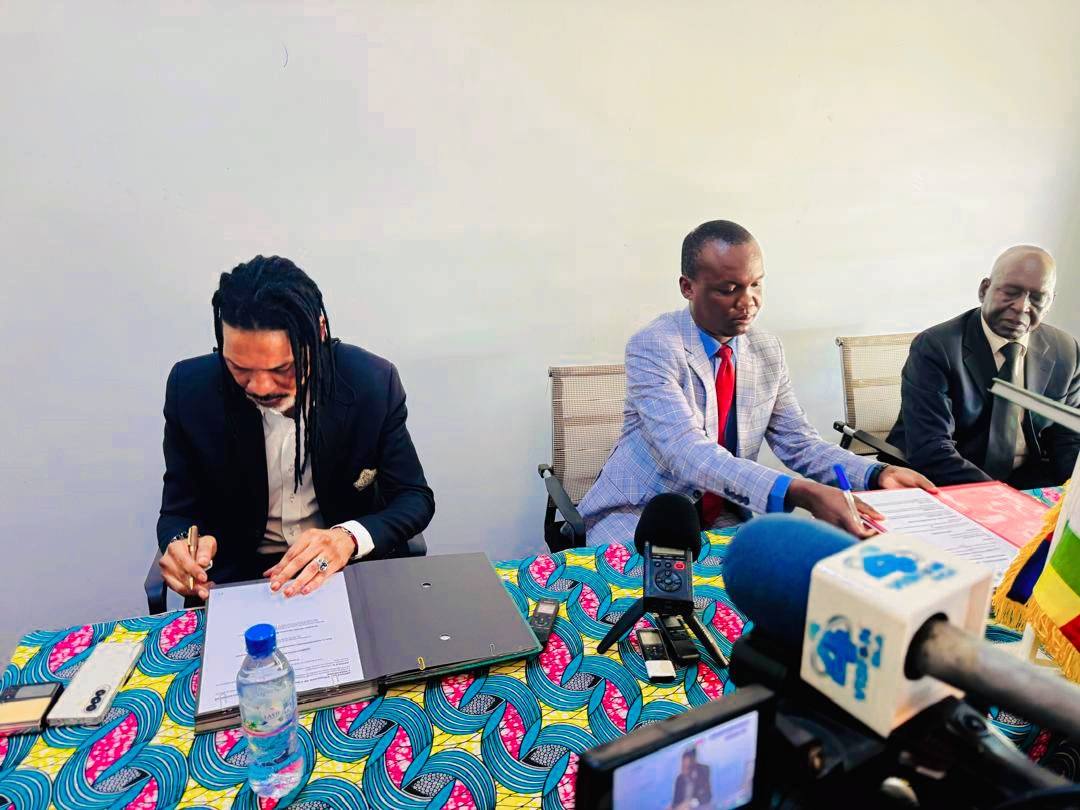 Foot : Rigobert Song signe son contrat pour coacher l’équipe nationale centrafricaine