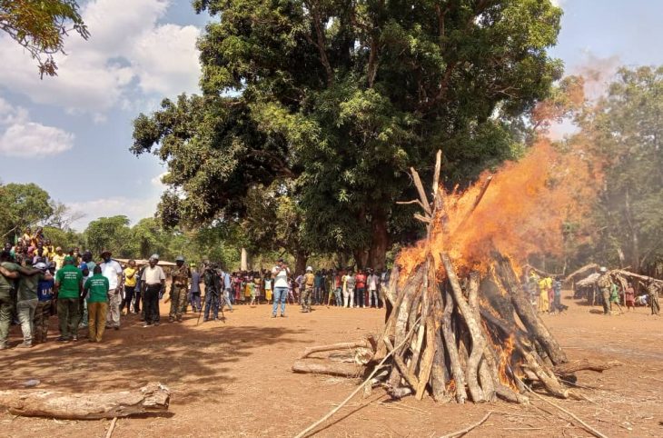 Centrafrique : à Bria, des combattants Anti-Balaka restituent leurs armes