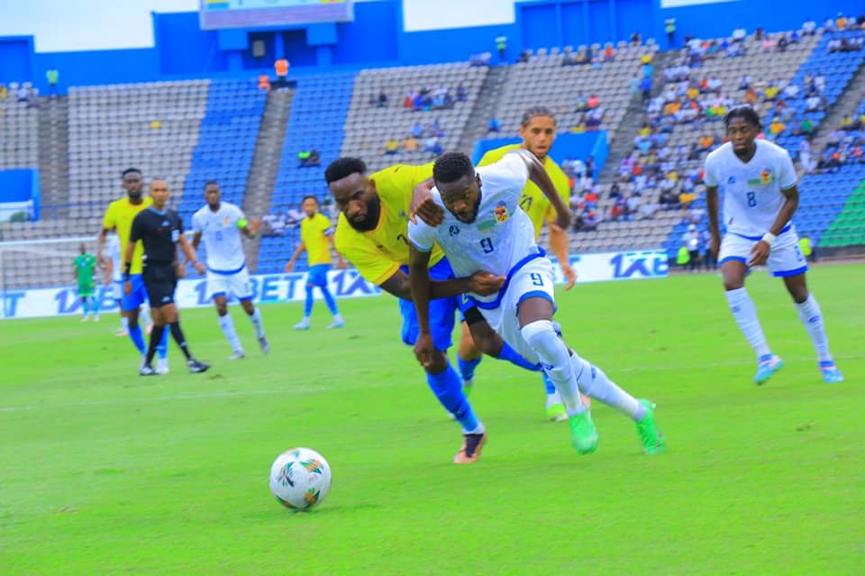 Foot : la volonté du ministre des Sport de suspendre l’équipe nationale séniore suscite une levée de boucliers