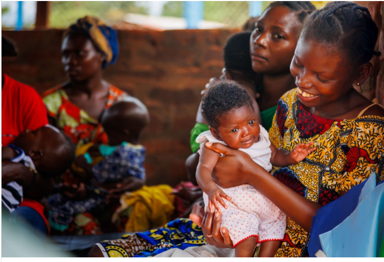 Santé : le gouvernement poursuit la lutte contre la mortalité infantile