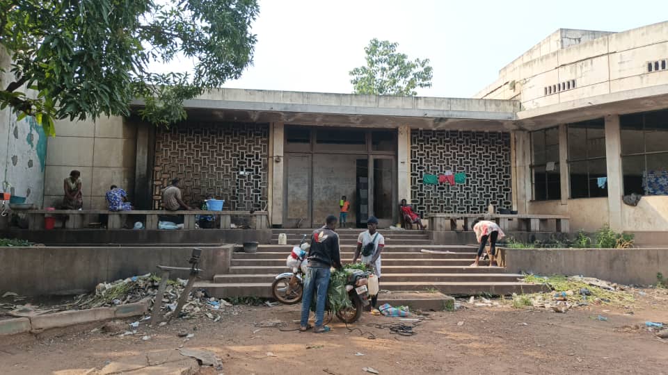 Société : le centre-émetteur radio de Bimbo transformé en habitat