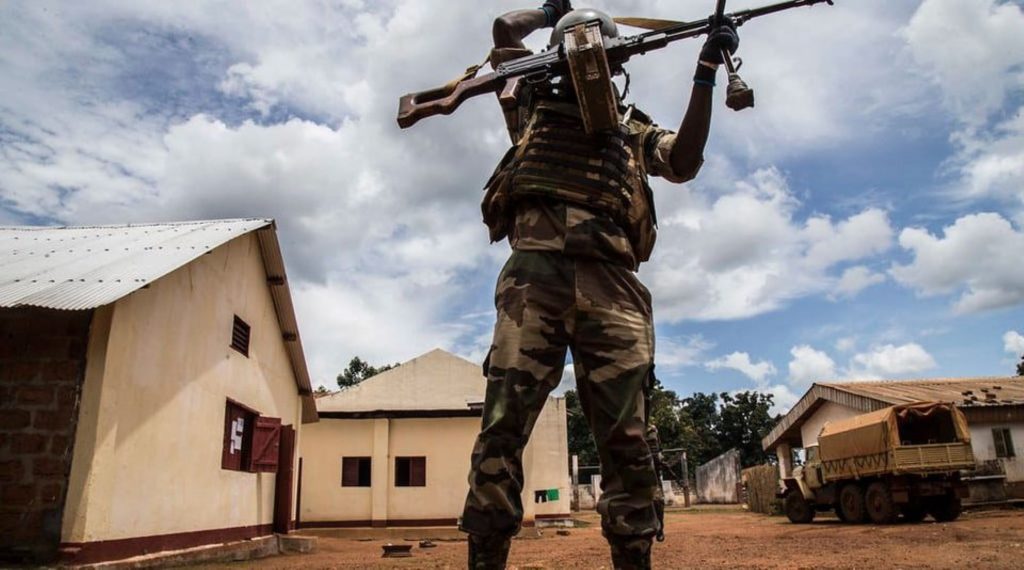 Centrafrique : l’armée annonce la libération de 8 civils après des affrontements avec la LRA