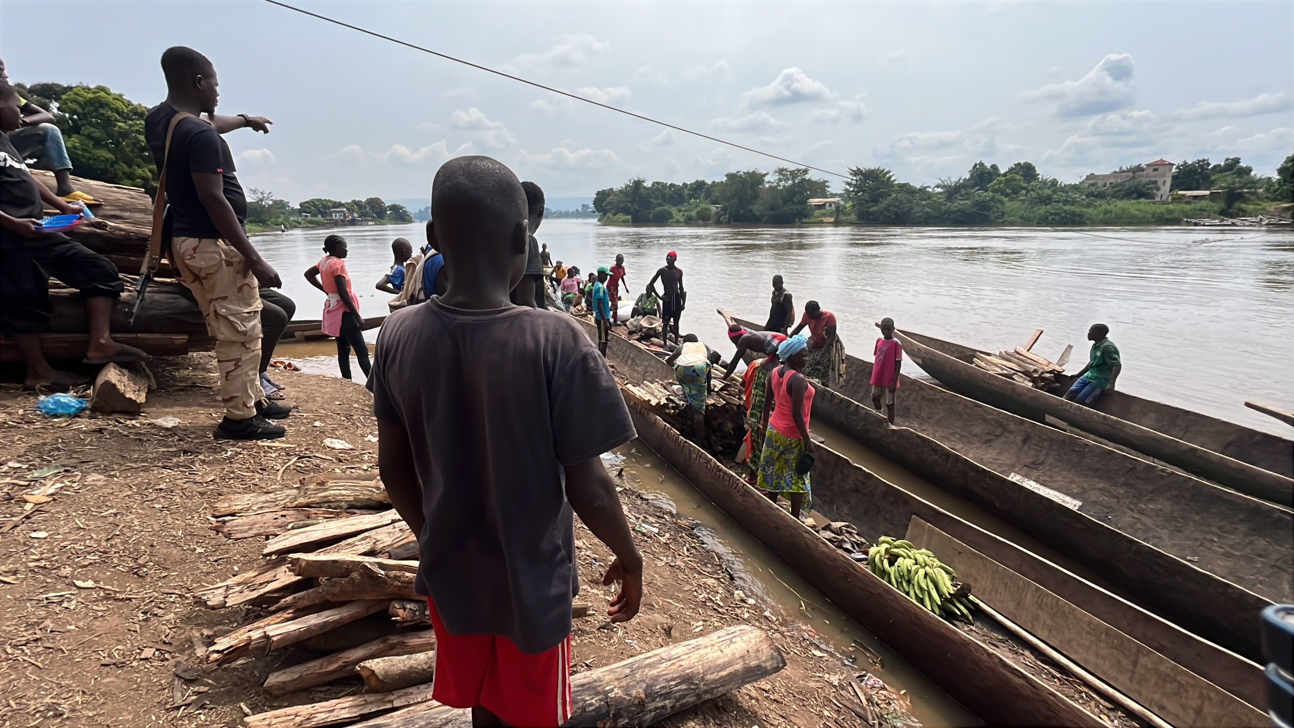 Voies fluviales : quand des militaires et agents du service phytosanitaire fixent des taxes