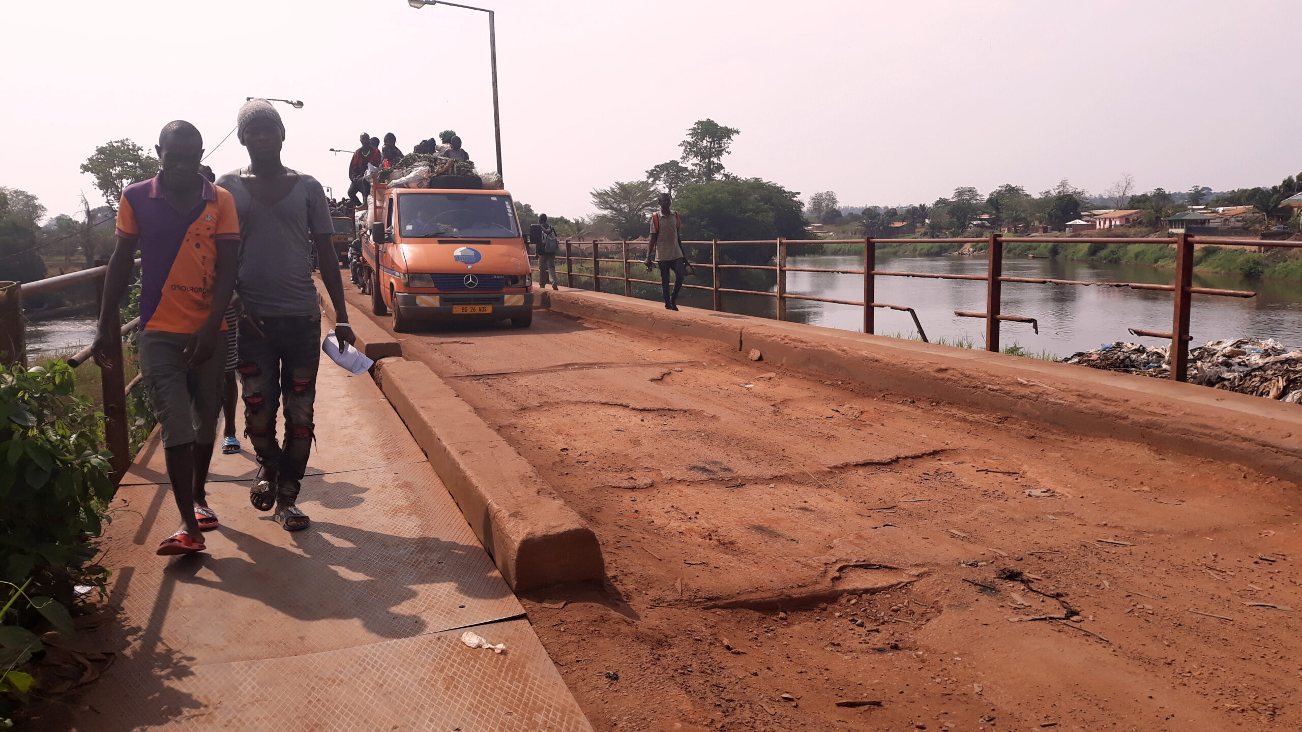 Attention ! Le pont de PK9 à la sortie sud de Bangui s’affaisse de plus en plus