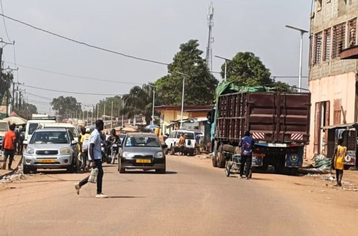 Bangui : stationnements abusifs et saturation sur l’avenue Idriss Deby