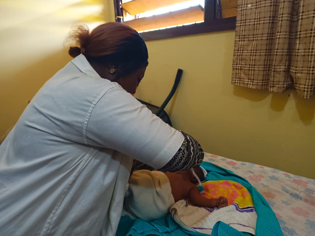 La kinésithérapie au service des adultes et des enfants au Centre de la Mère et de l’Enfant à Bangui