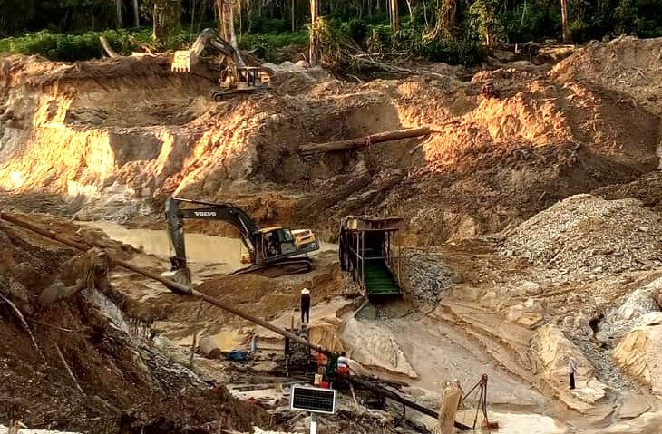 Des dizaines de morts dues à des substances chimiques sur le chantier d’Ekinga : le gouvernement ouvre une enquête