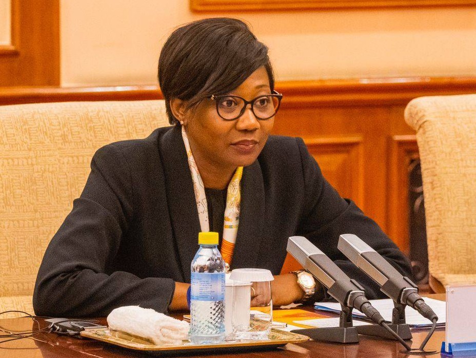 Sylvie Baïpo Temon donne le goût de la diplomatie aux étudiants