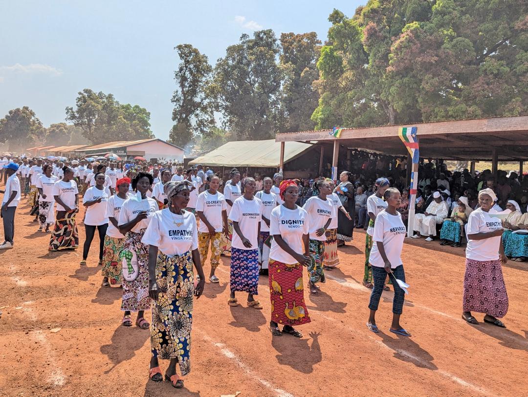 Dékoa : des survivants.es de violences sexuelles défilent à visage découvert