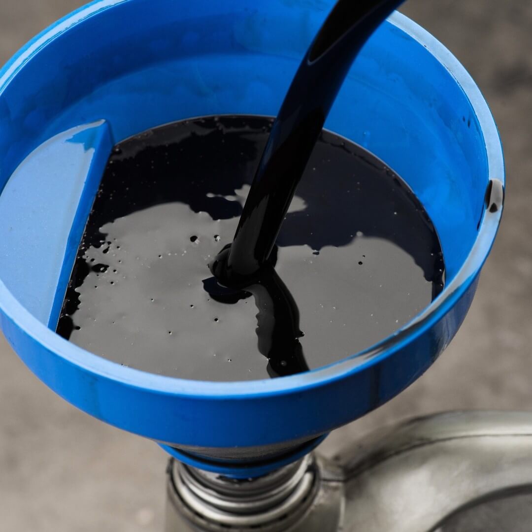 Bangui : des riverains dénoncent la pollution causée par le recyclage d’huile au PK22