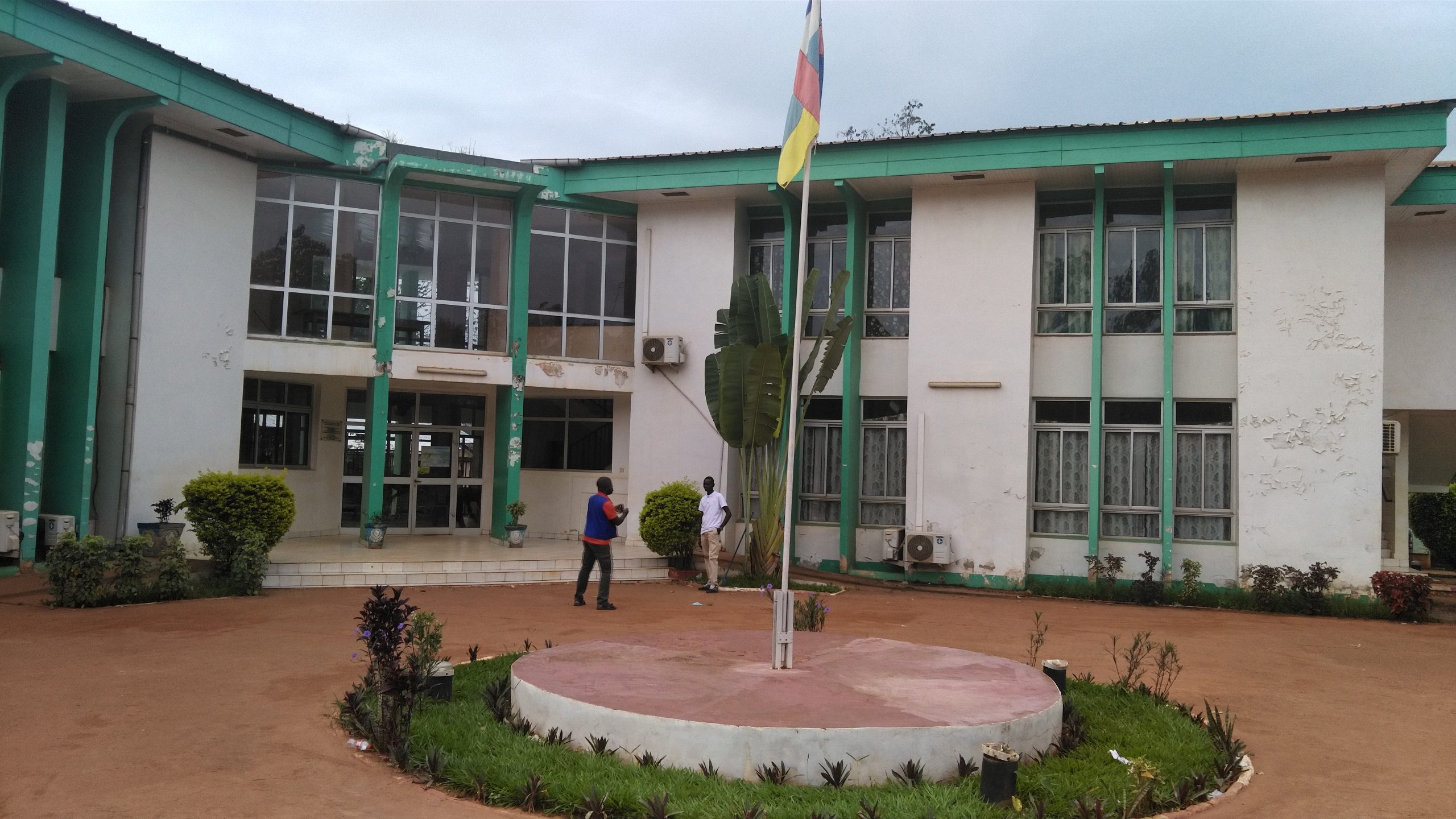 Paralysie à la mairie de Bimbo, frustration chez les usagers