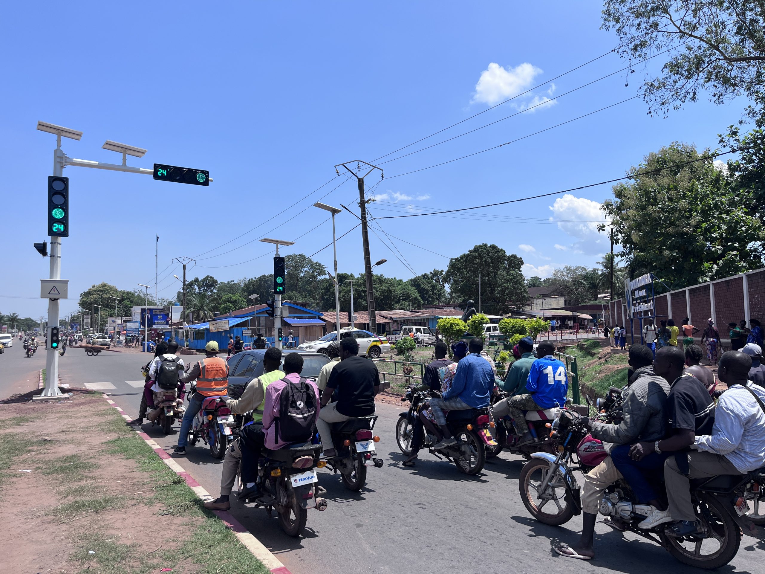 Bangui : le retour des feux tricolores presque deux décennies après
