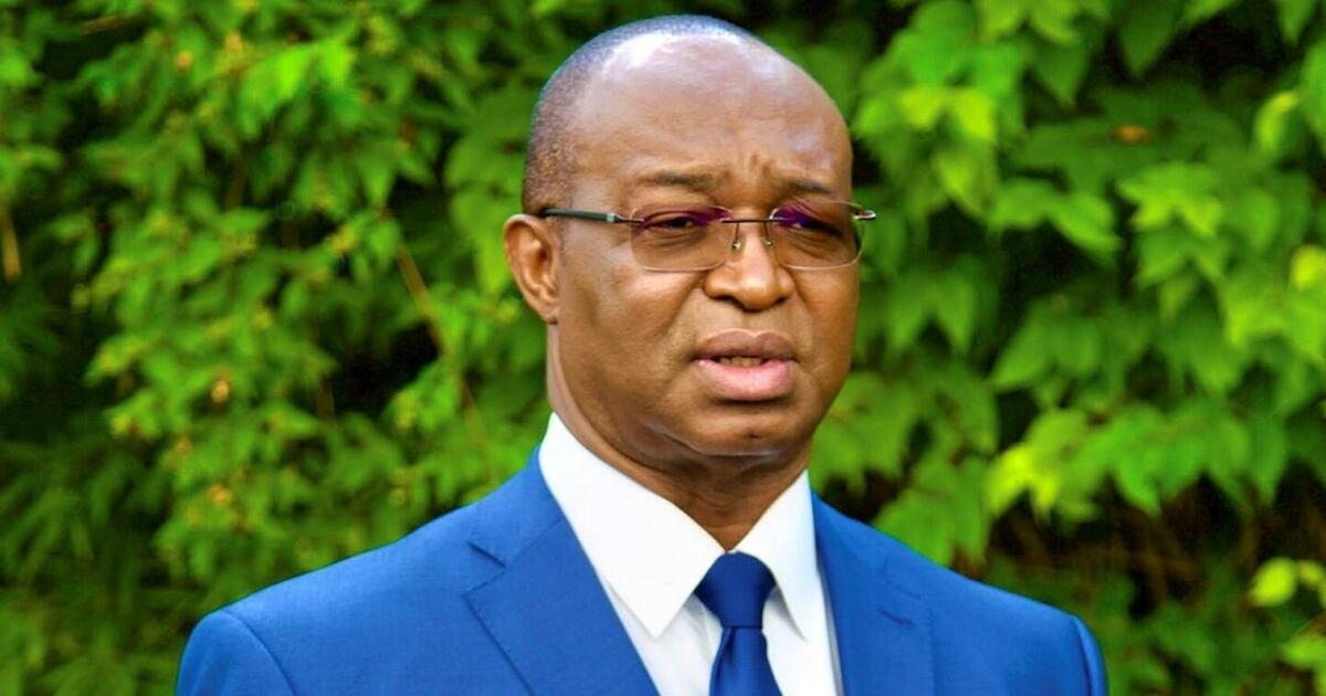 Politique : Dologuélé dénonce son interdiction de sortie et la confiscation de son passeport diplomatique