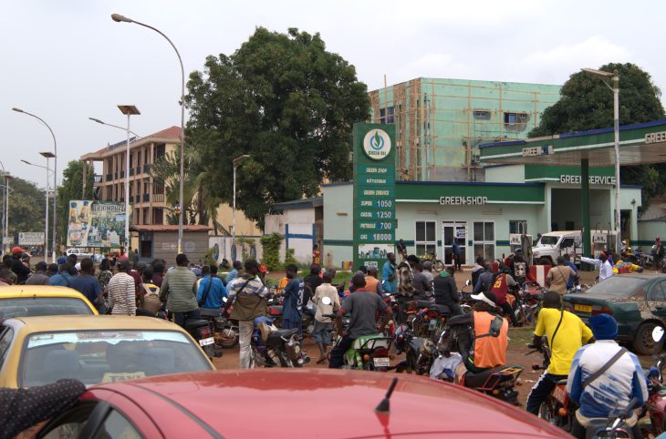 Centrafrique: Bangui de nouveau en proie à une rareté de carburant dans les stations-service