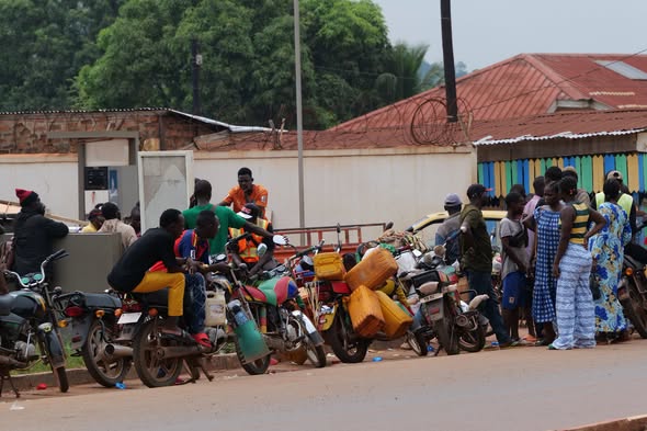 Dossier du jour : crise de carburant, des conducteurs de mototaxis montent au créneau