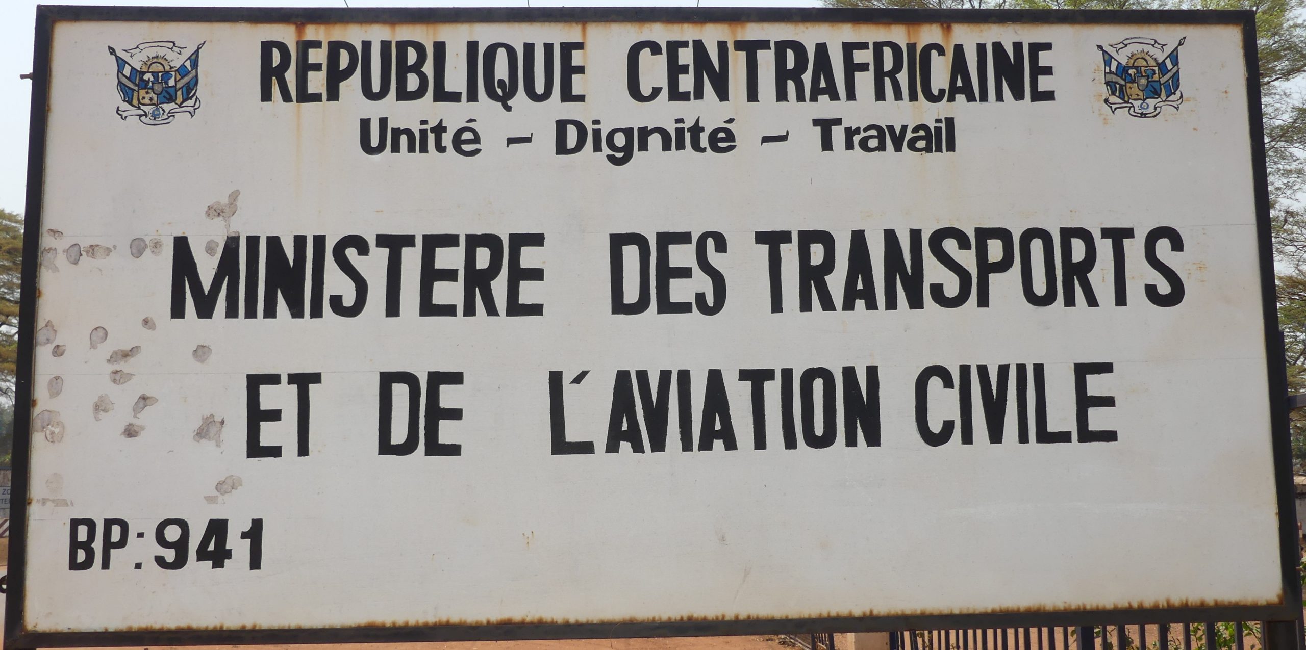 Ministère des Transports : des services tournent au ralenti par manque d’énergie
