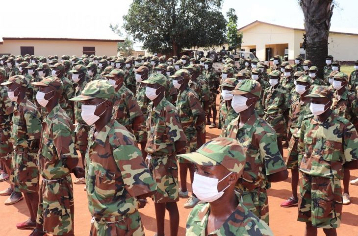 Centrafrique: près de 300 ex-combattants intègrent les rangs de l'armée nationale