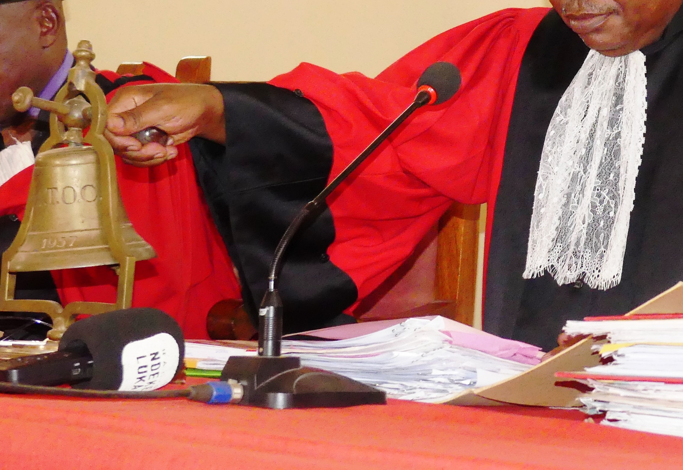 Quel est le rôle et la mission de la Haute cour de justice ?