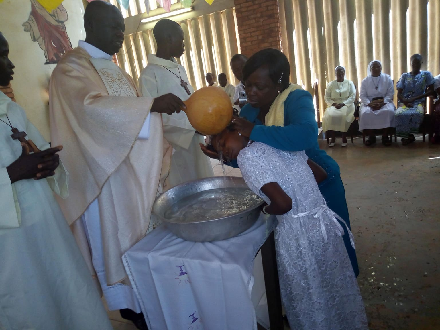 Le Vicaire général du diocèse de Bambari tué ce vendredi, l’église catholique de nouveau endeuillée