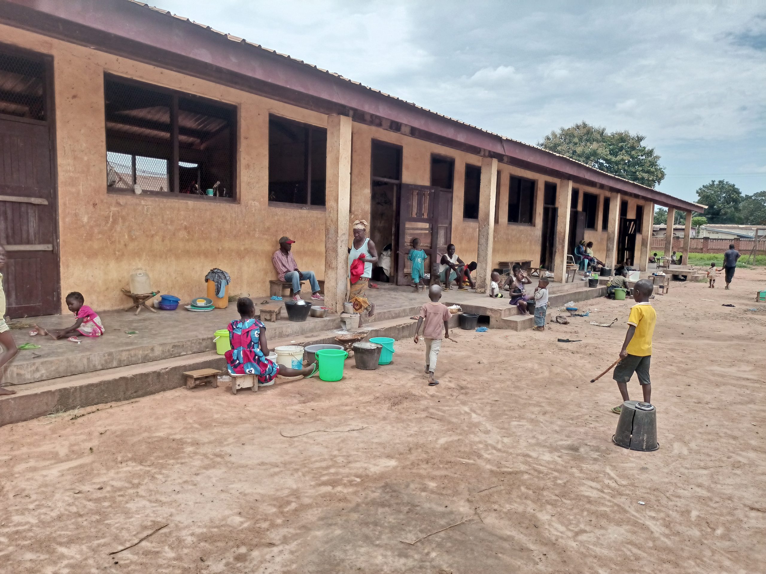 Rentrée scolaire: des déplacés du site de l’école St-Jean dans le 2e arr. de Bangui demandent de l’aide pour déguerpir