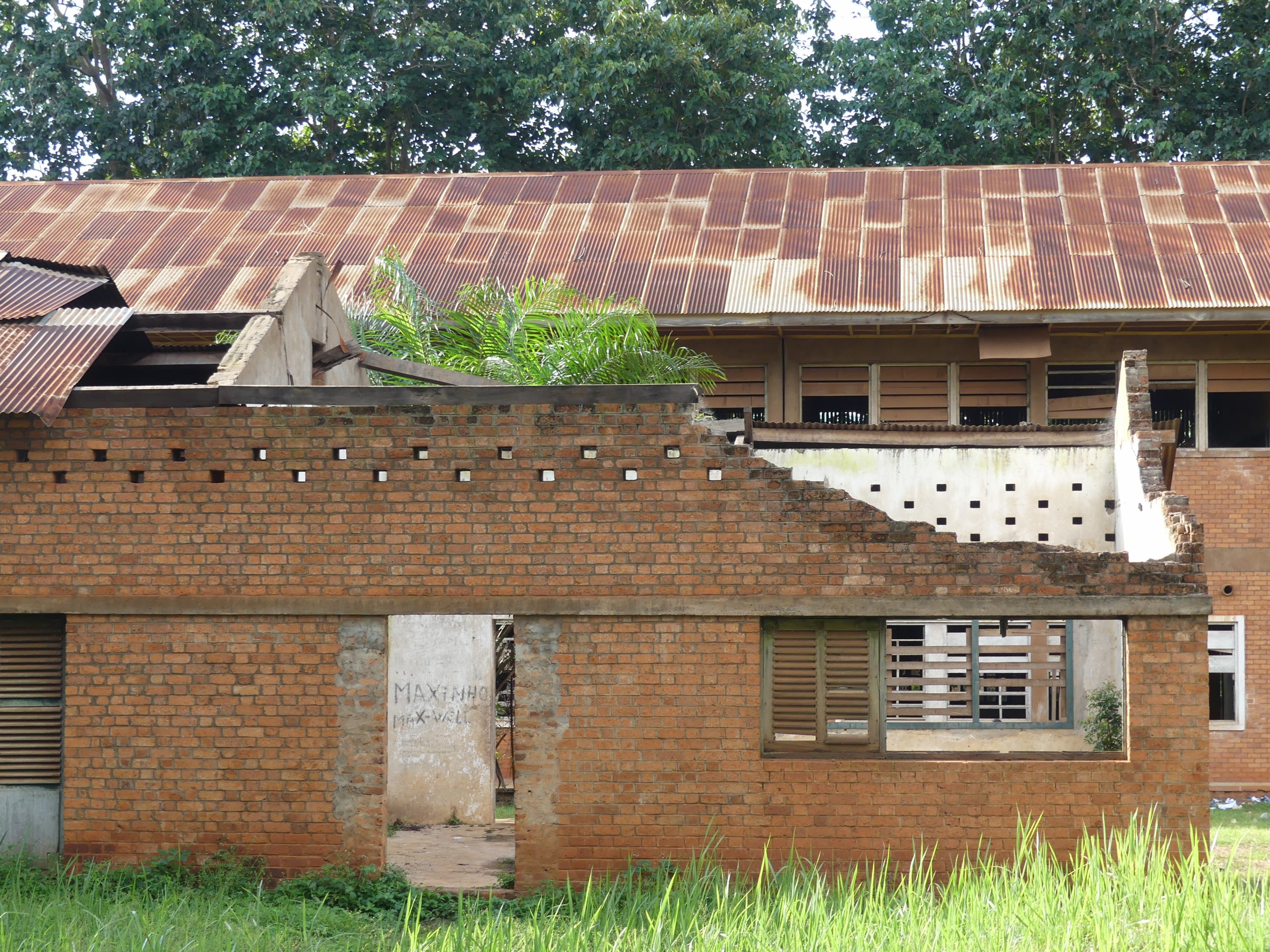 Bangui : le lycée d’Etat des Rapides en passe de disparaître ?