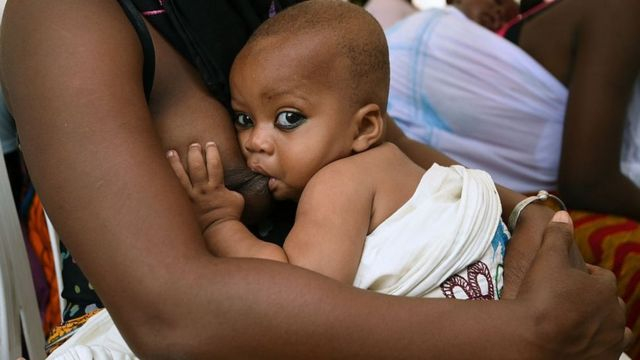 L’allaitement maternel est-il important pour la croissance du nourrisson?