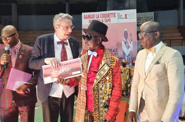 Bangui: Germain Eguina, alias Yawakilou, champion de la 1ère édition du concours de la sape