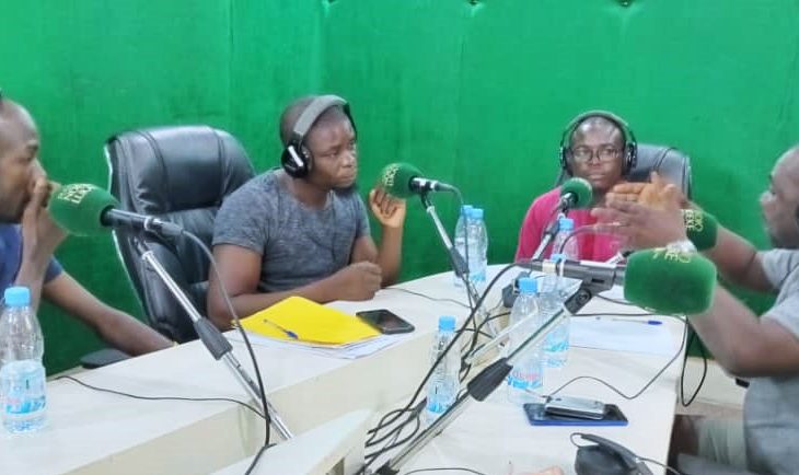 Que dire de la suspension par le gouvernement des organisations de la jeunesse ?