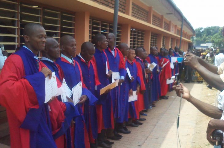 RCA : 65 nouveaux docteurs en médecine honorés