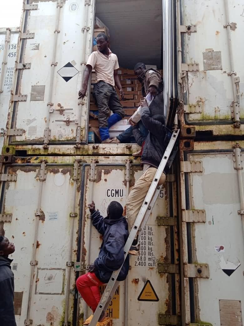Centrafrique : au moins 6 containers remplis de poissons et poulets avariés saisis par la douane