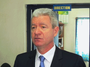 L’ambassadeur de France à Bangui : « Radio Ndeke Luka parle la langue de la liberté ».