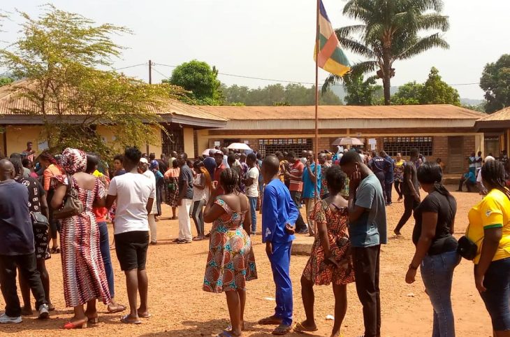 Bangui : le 4e arrd vote dans le calme avec une forte mobilisation