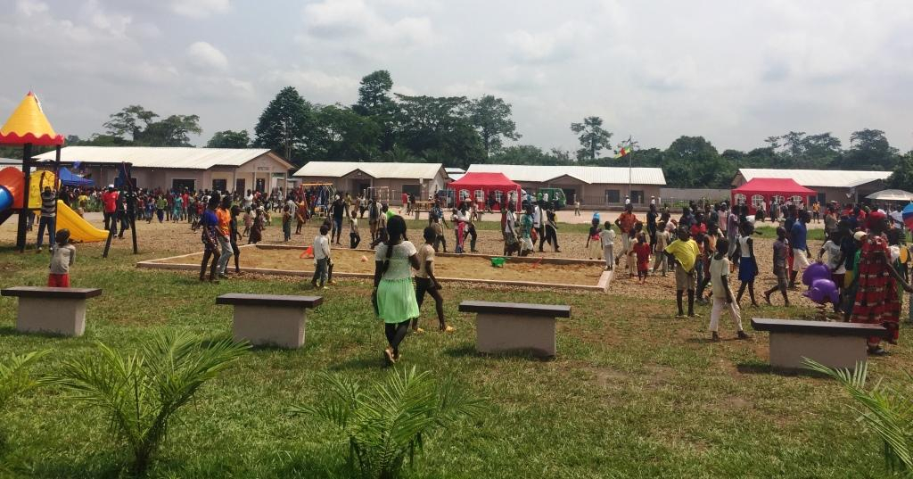 Le Franco-centrafricain, Mapou Yanga Mbiwa, offre un complexe moderne aux Centrafricains