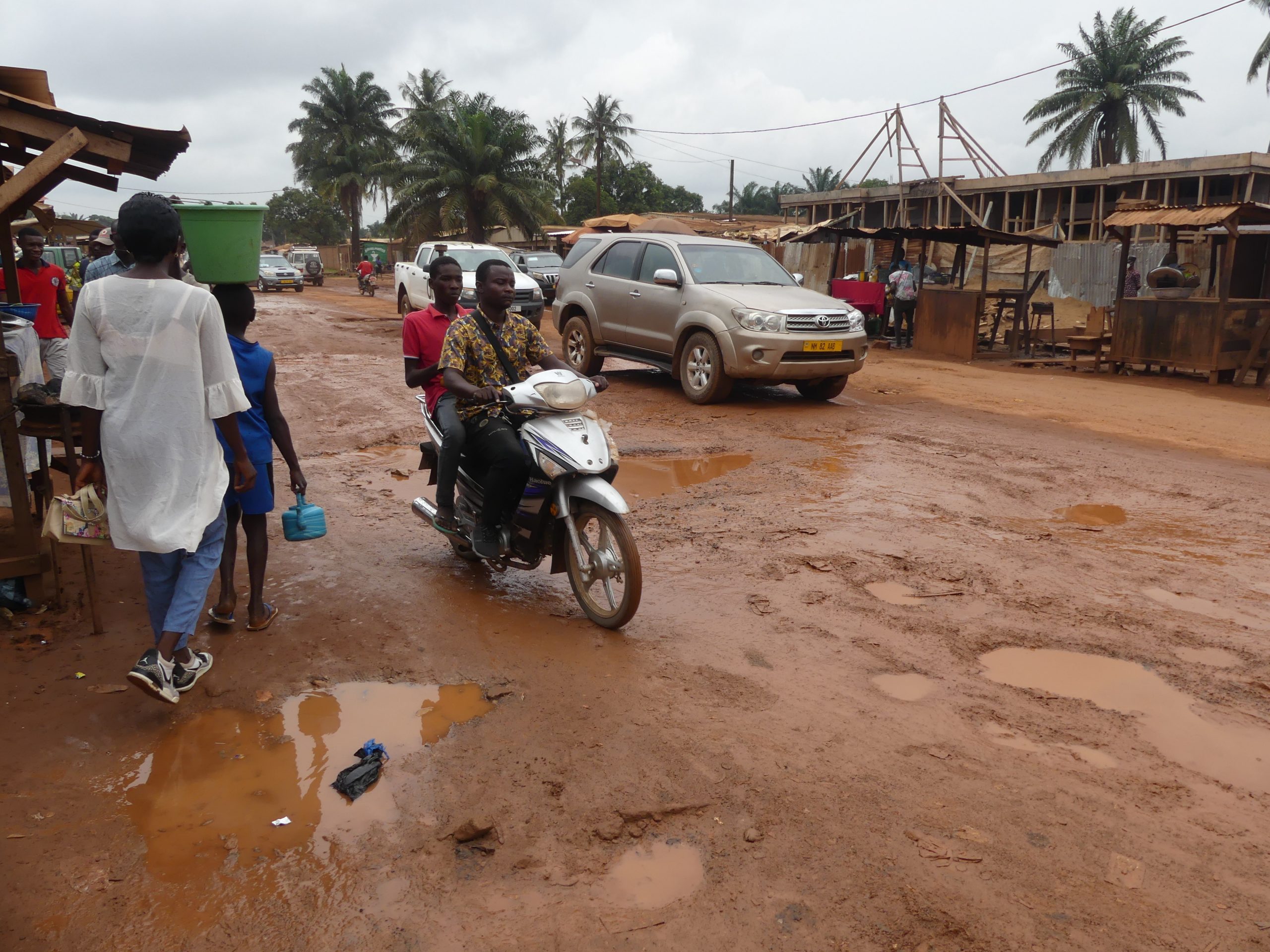 Centrafrique : usagers et riverains s’inquiètent de la forte dégradation des routes à Bangui