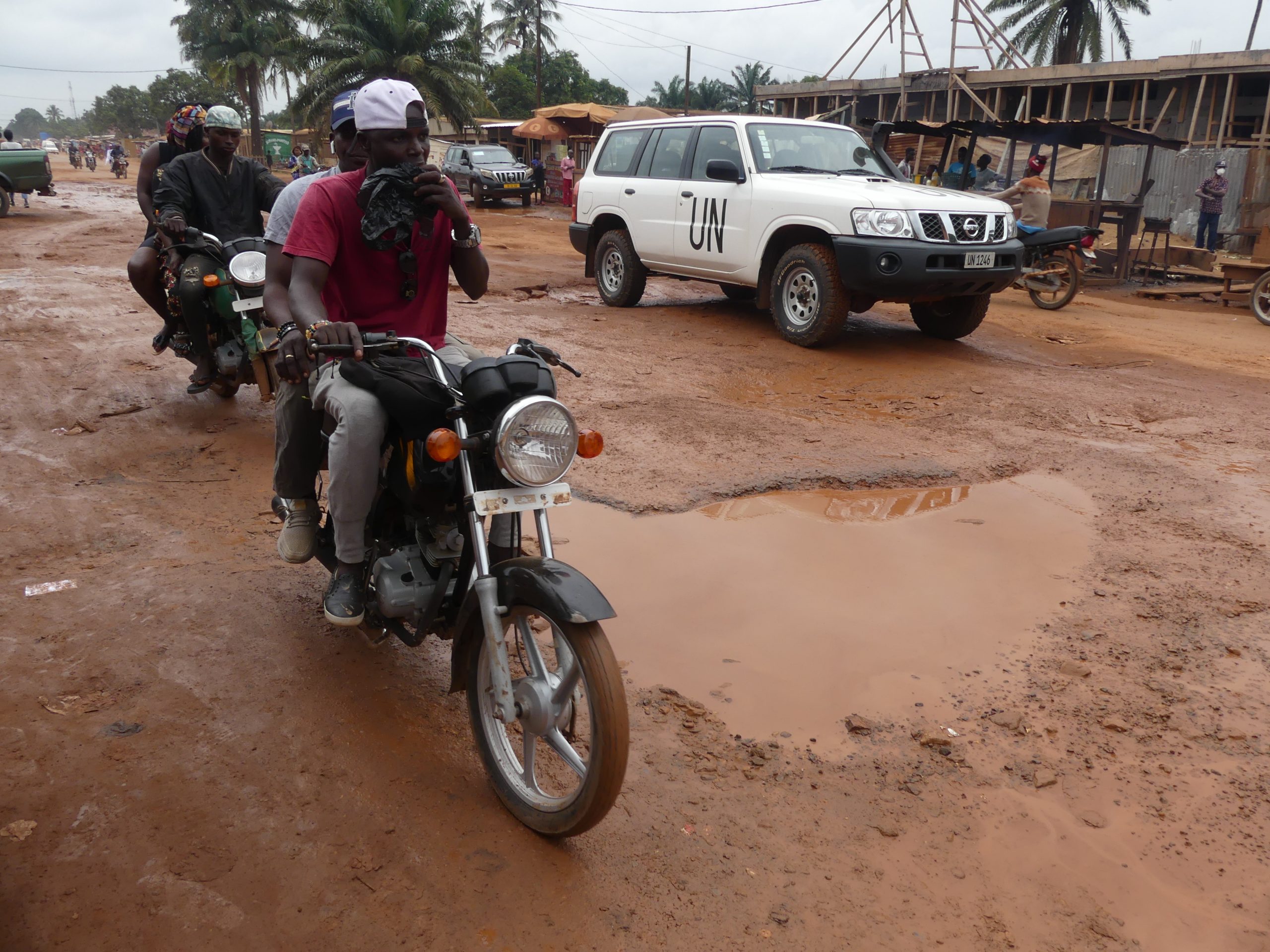 Bangui : la circulation des engins, un parcours du combattant sur l’avenue de France