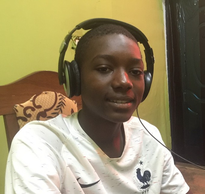 Thierry Serge Darland, jeune basketteur centrafricain, rêve d’intégrer l’académie NBA à Dakar