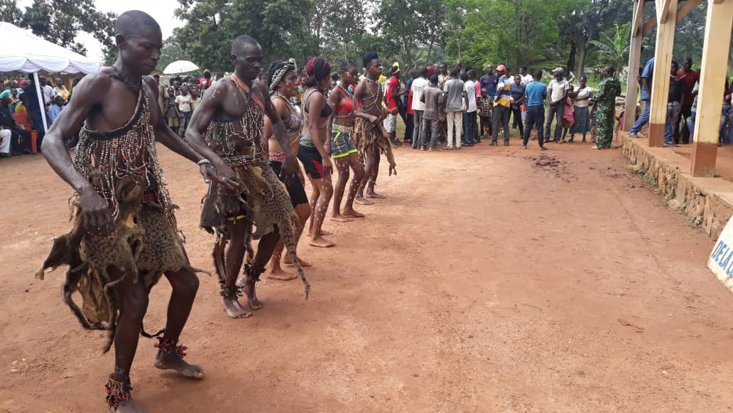 Centrafrique : la danse traditionnelle à Béréngo, rite, bonheur et difficultés