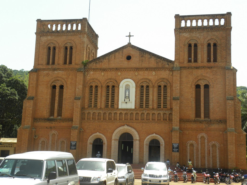 La CECA dénonce un message d’incitation à la haine en circulation sur internet