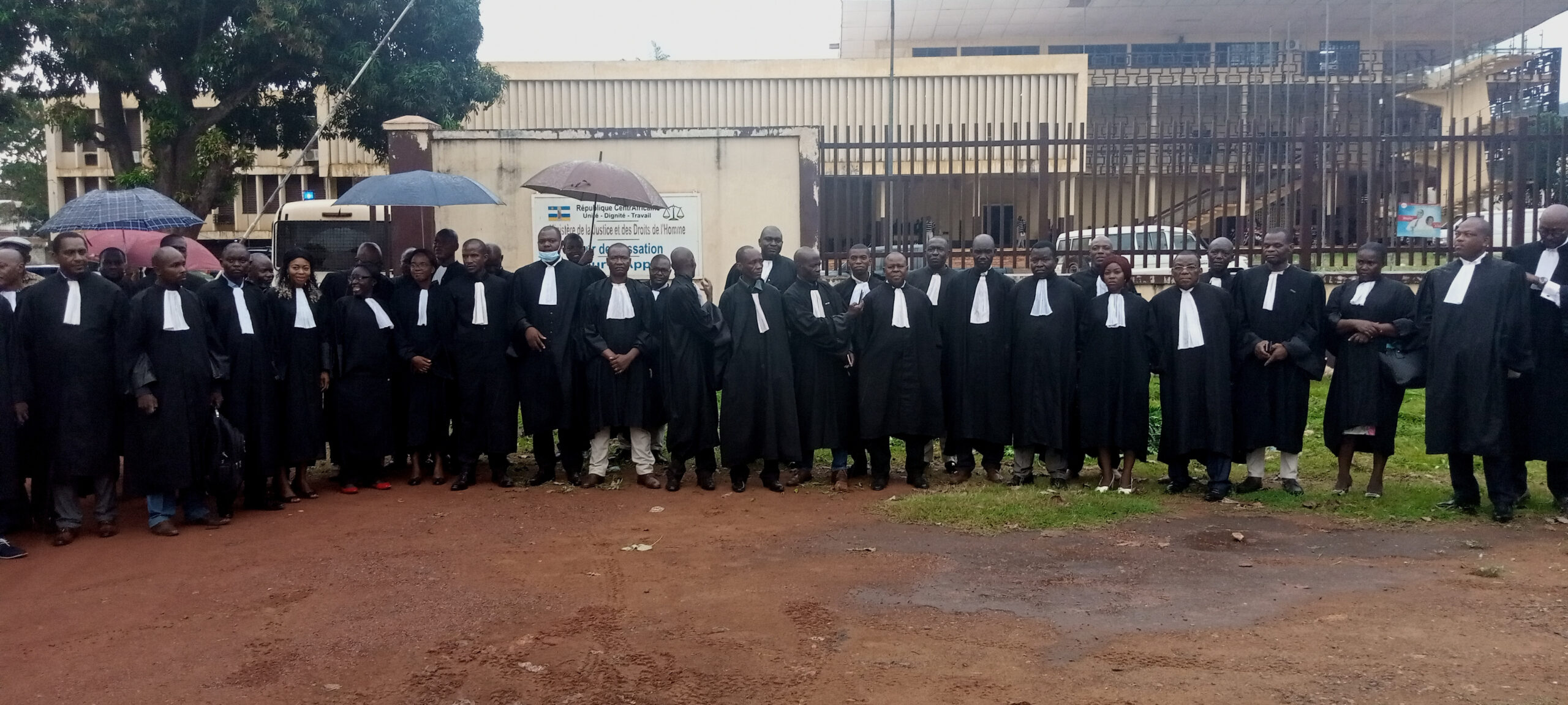 RCA: les avocats haussent le ton contre « l’immixtion de la politique » dans les affaires judiciaires