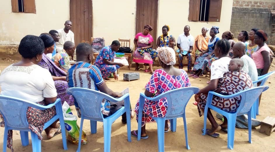 Mag-éco : l’impact des Associations villageoises d’épargne et de crédit sur les ménages