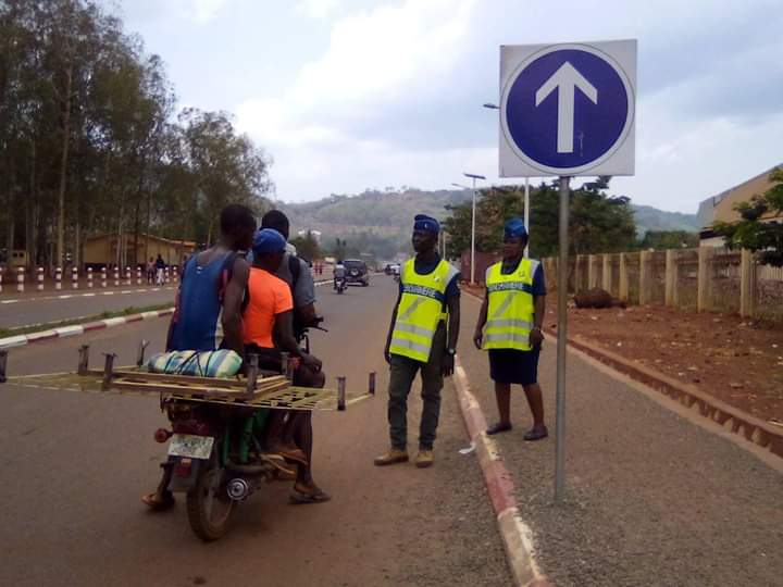 Bangui: Des forces de sécurité dans les rues pour faire respecter les mesures contre le Covid-19 dans les transports en commun